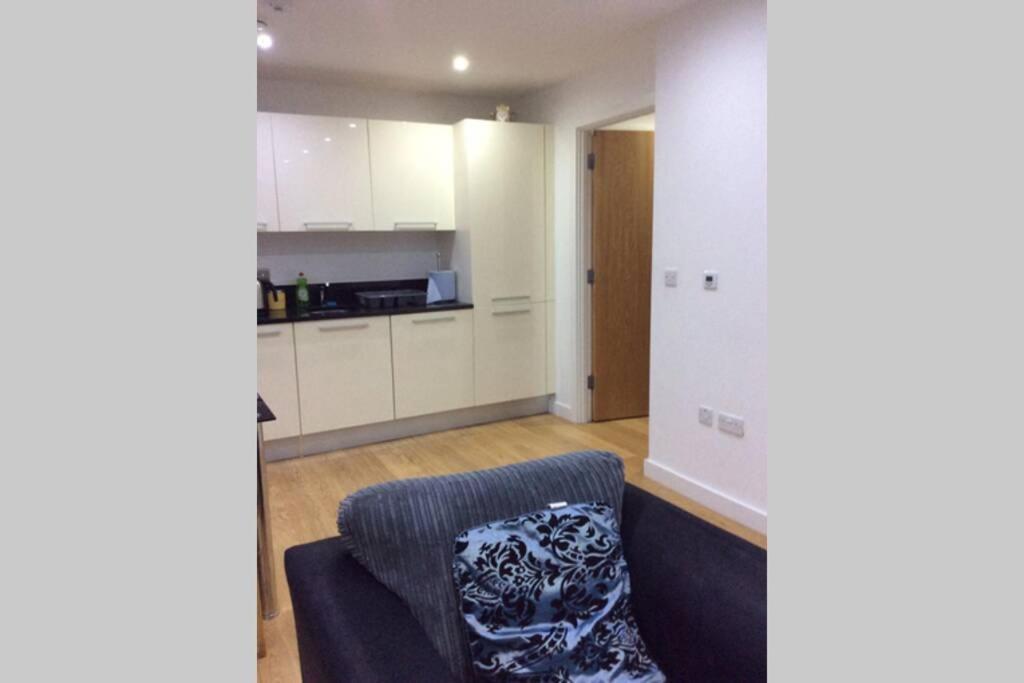 Max'Em Lexington Luxury Apartment Slough Exterior foto